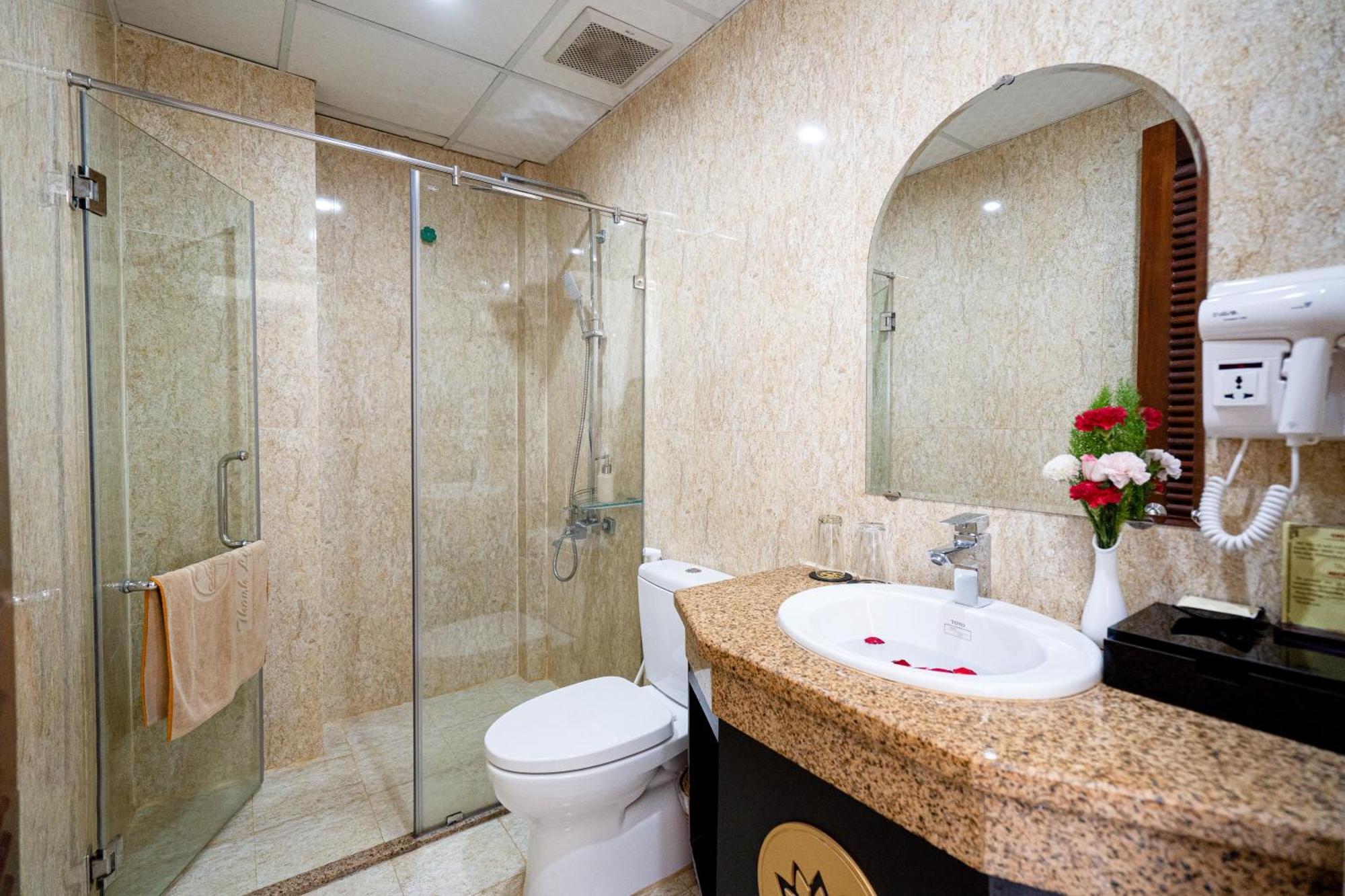 Thanh Lich Hue Hotel Zimmer foto